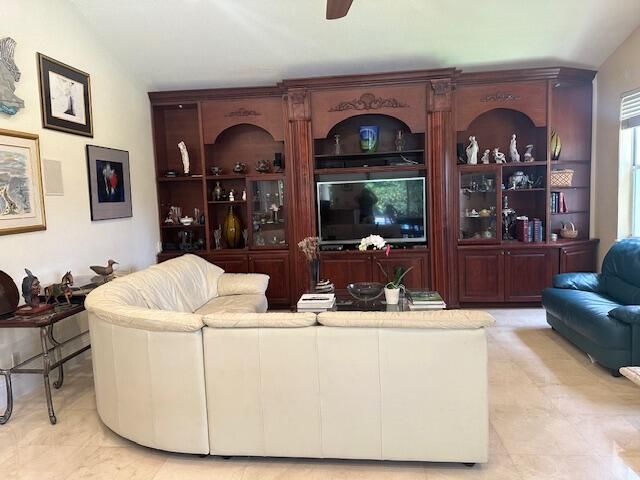 En Venta: $3,200,000 (5 camas, 4 baños, 4151 Pies cuadrados)