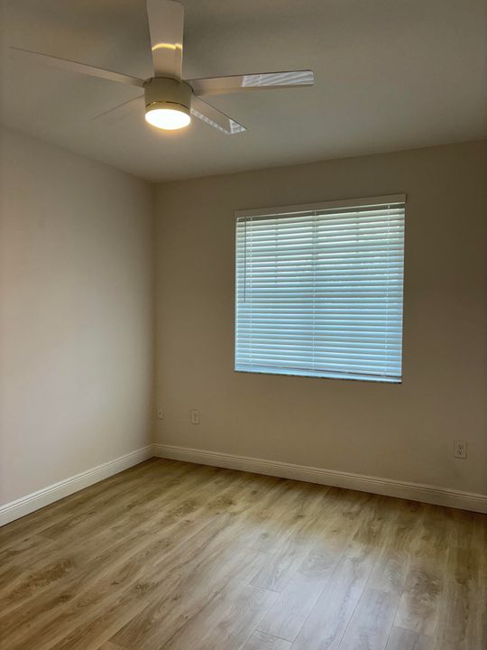 Active With Contract: $3,500 (2 beds, 2 baths, 1276 Square Feet)