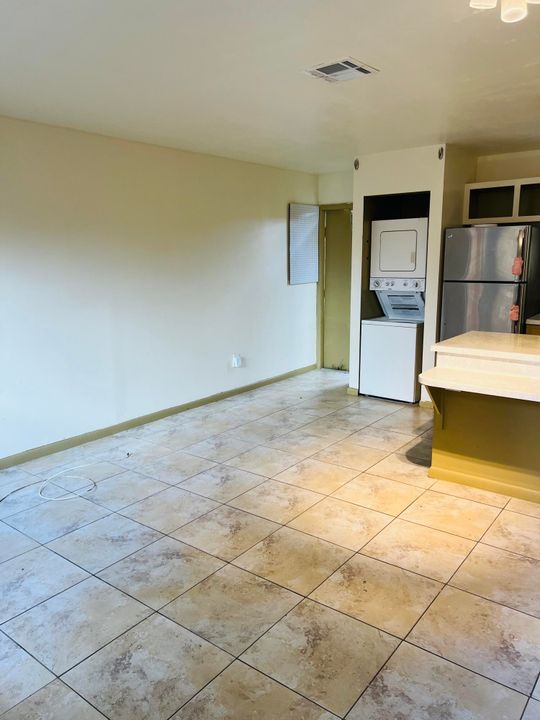 For Rent: $1,500 (1 beds, 1 baths, 542 Square Feet)