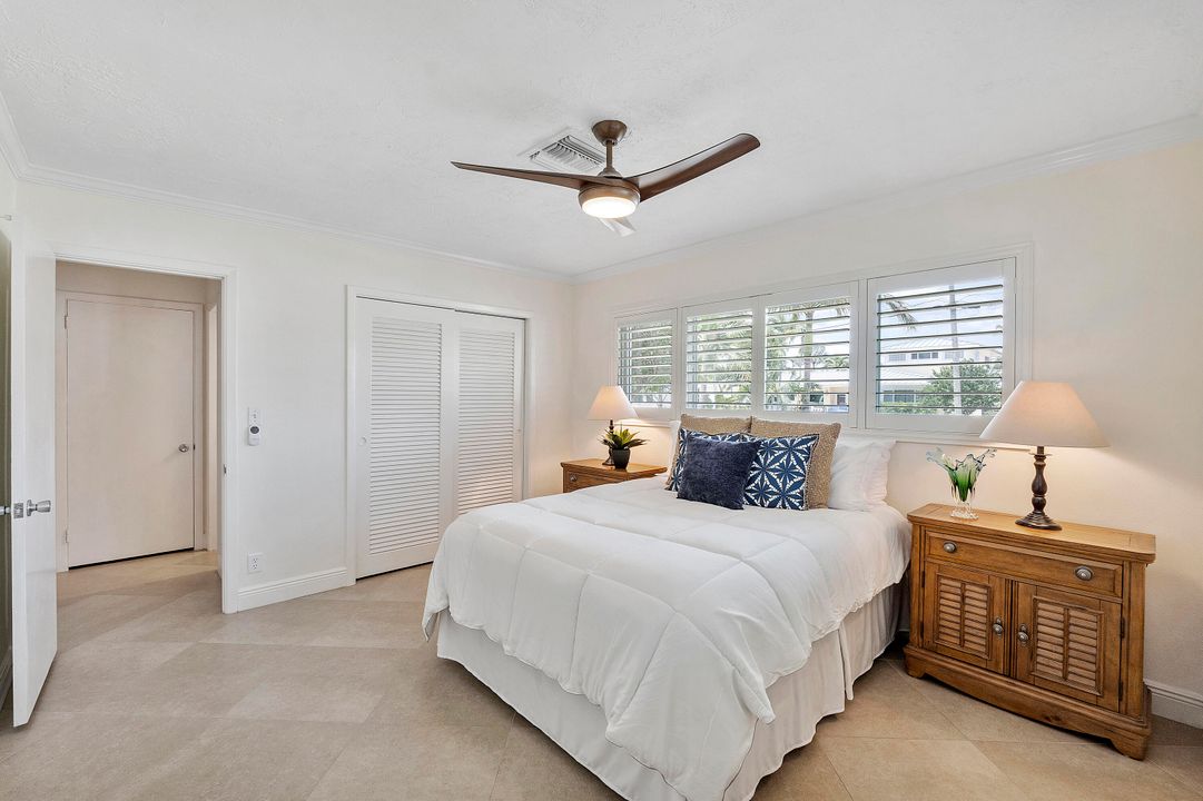 Active With Contract: $1,649,000 (3 beds, 2 baths, 1725 Square Feet)