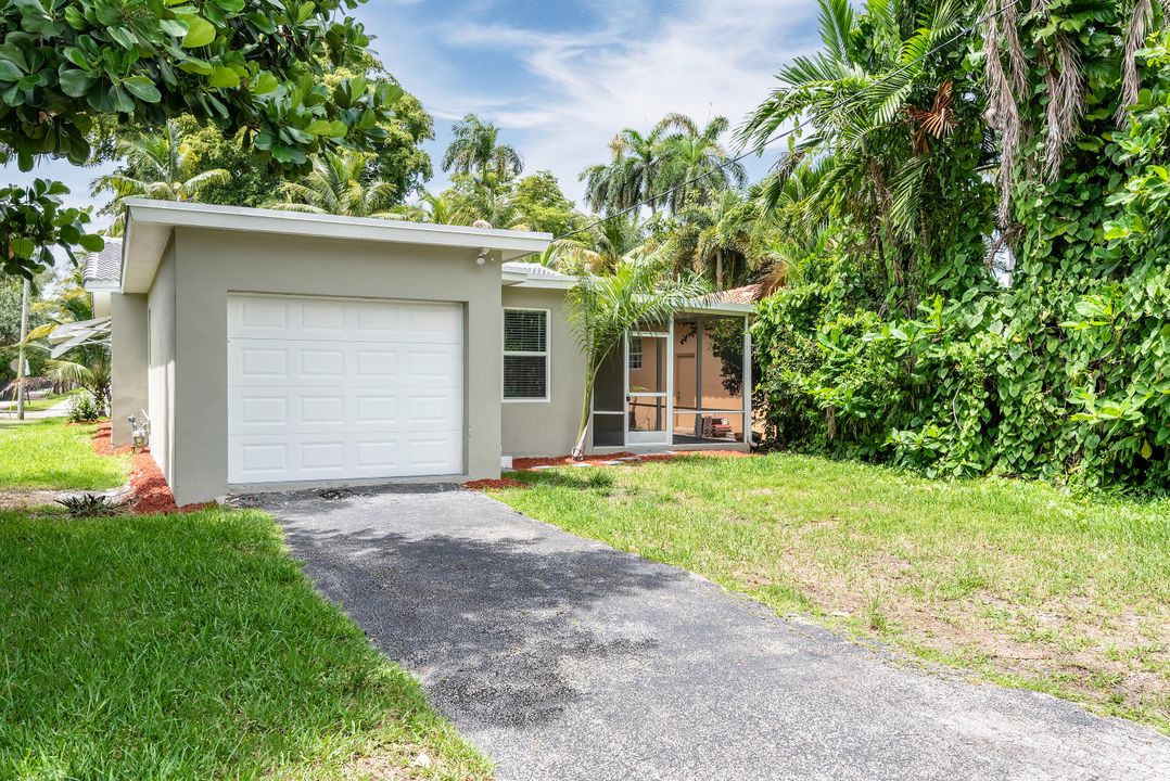 For Sale: $689,900 (3 beds, 2 baths, 1437 Square Feet)