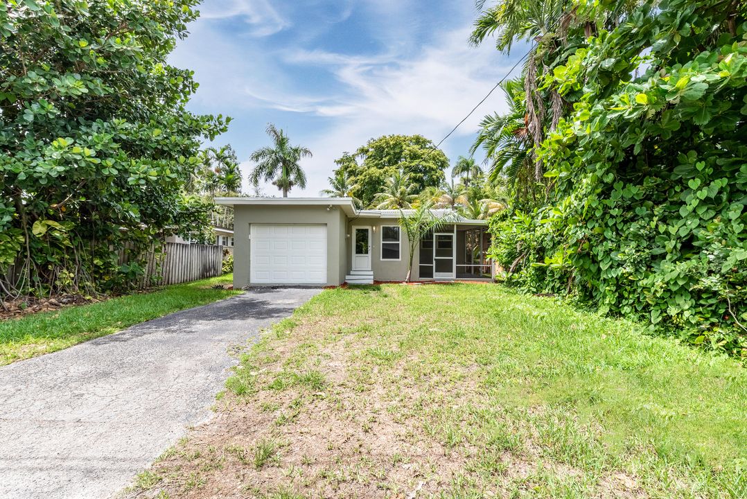 For Sale: $674,900 (3 beds, 2 baths, 1437 Square Feet)