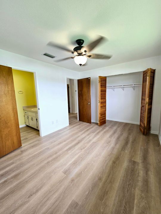 For Sale: $234,900 (2 beds, 2 baths, 780 Square Feet)