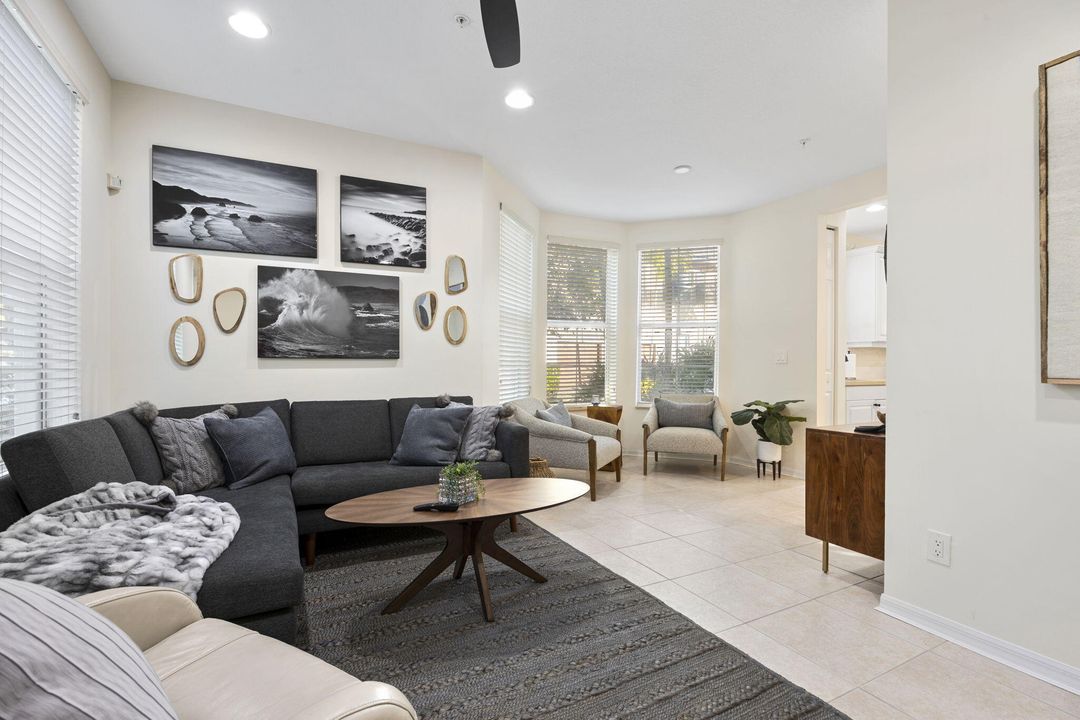 Active With Contract: $3,900 (3 beds, 2 baths, 1314 Square Feet)