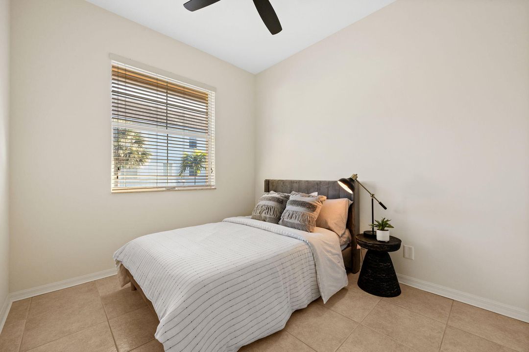 Active With Contract: $3,900 (3 beds, 2 baths, 1314 Square Feet)