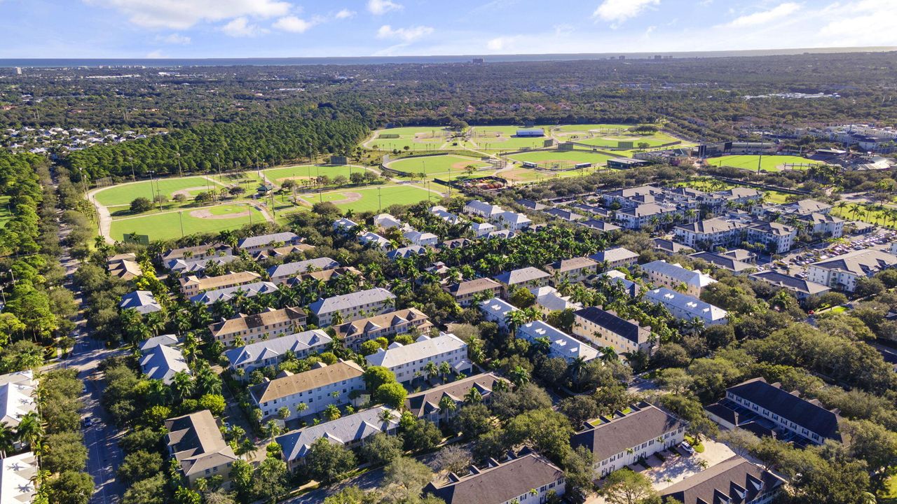 Active With Contract: $3,900 (3 beds, 2 baths, 1314 Square Feet)