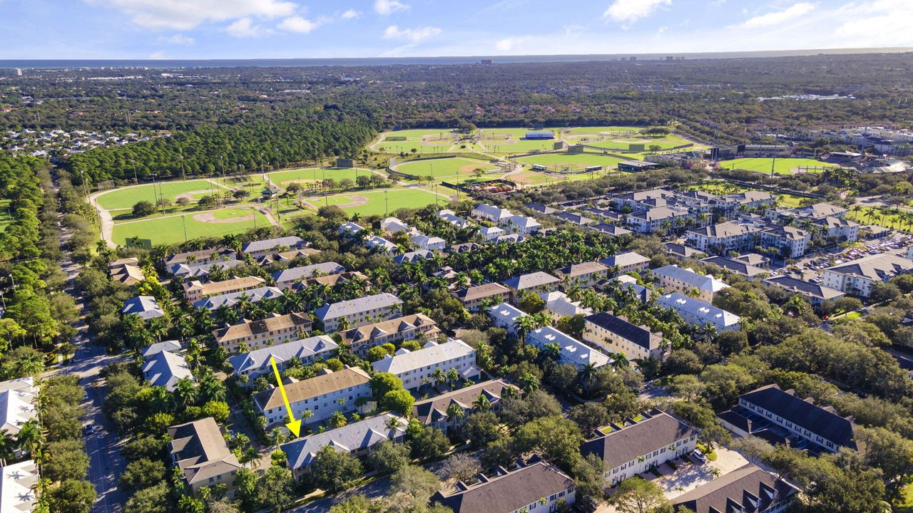 Active With Contract: $3,900 (3 beds, 2 baths, 1314 Square Feet)