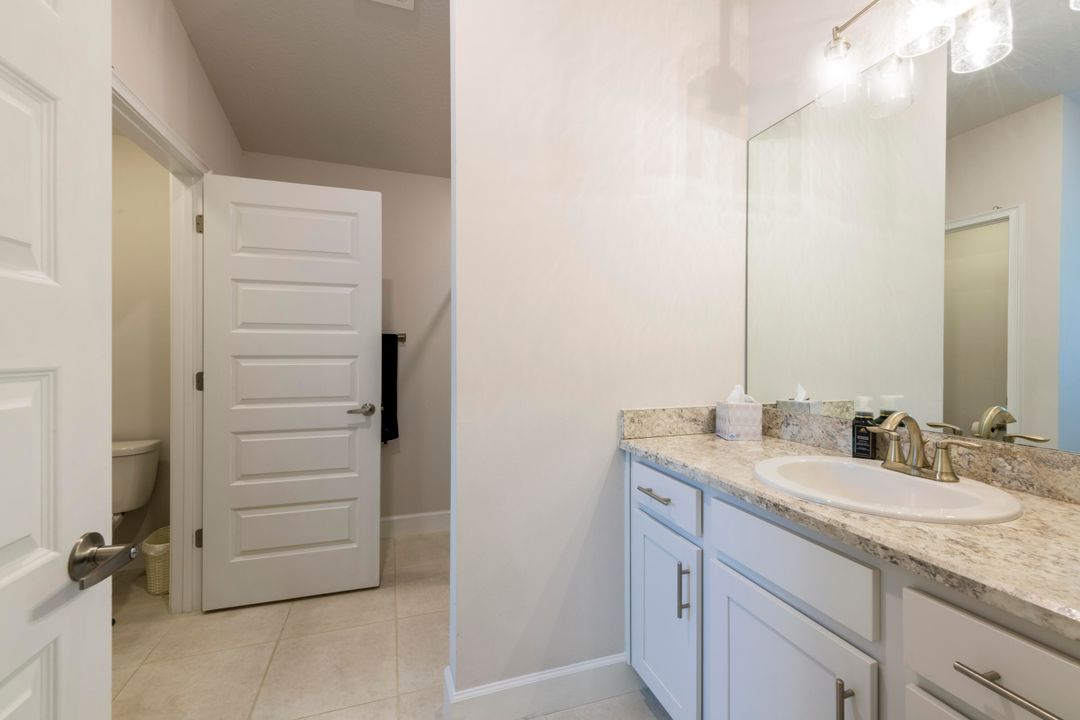 Active With Contract: $449,000 (4 beds, 2 baths, 1926 Square Feet)