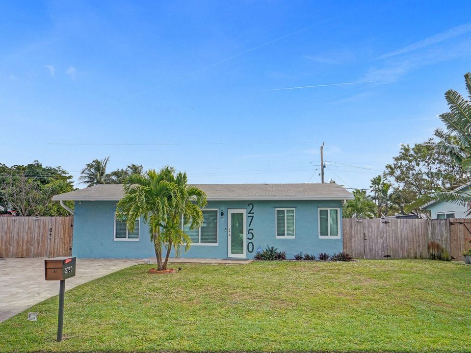 Active With Contract: $3,350 (3 beds, 1 baths, 1138 Square Feet)