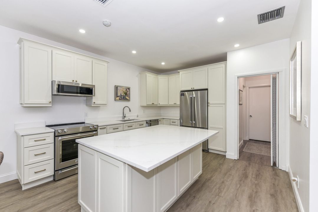 For Sale: $150,000 (2 beds, 2 baths, 1498 Square Feet)