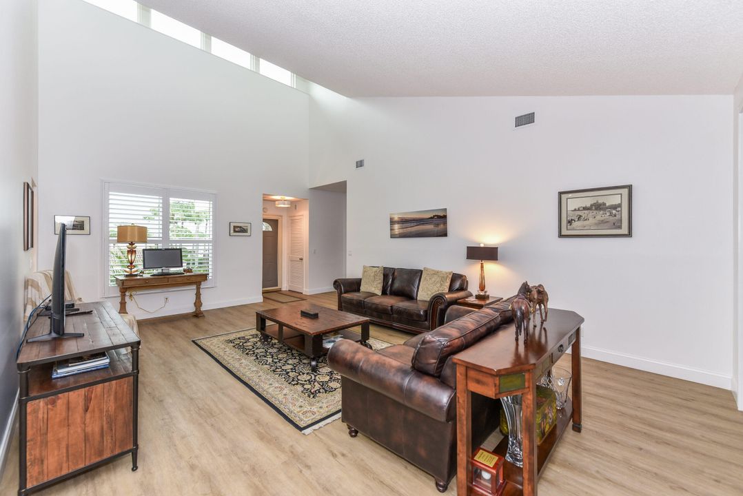 For Sale: $150,000 (2 beds, 2 baths, 1498 Square Feet)