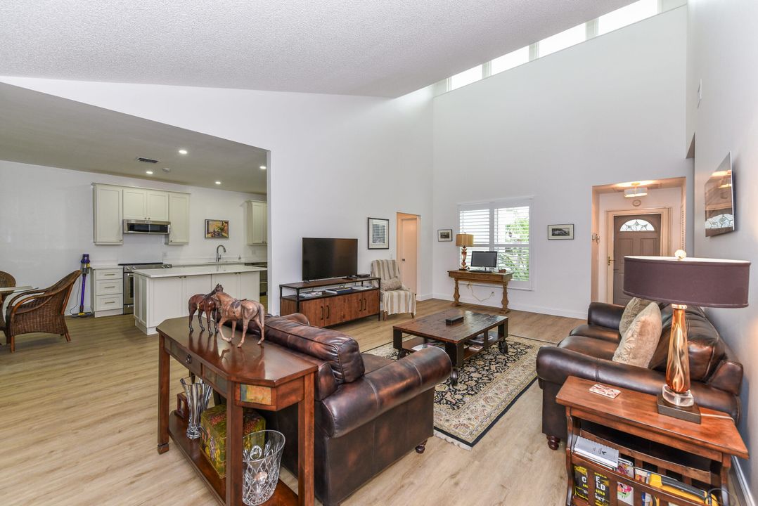 For Sale: $150,000 (2 beds, 2 baths, 1498 Square Feet)