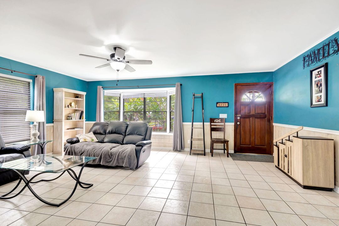 For Sale: $499,000 (4 beds, 2 baths, 1831 Square Feet)