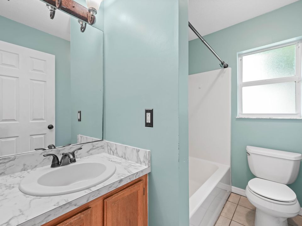 For Sale: $309,000 (3 beds, 2 baths, 1448 Square Feet)