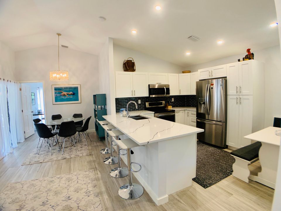 Active With Contract: $7,000 (3 beds, 2 baths, 1406 Square Feet)