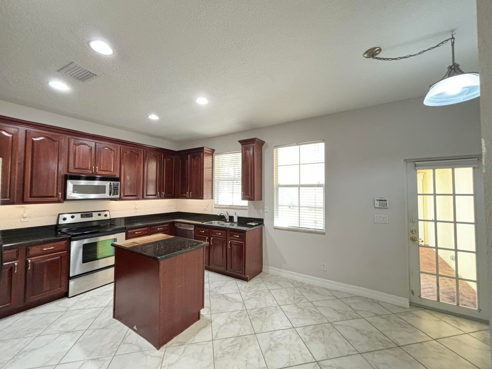 Active With Contract: $4,000 (3 beds, 2 baths, 2064 Square Feet)