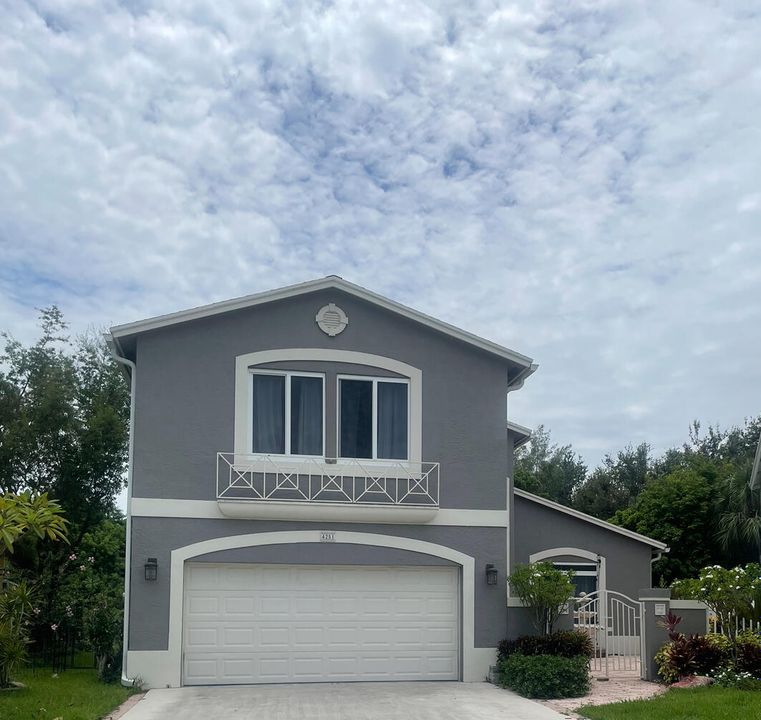 Active With Contract: $3,600 (3 beds, 2 baths, 2245 Square Feet)