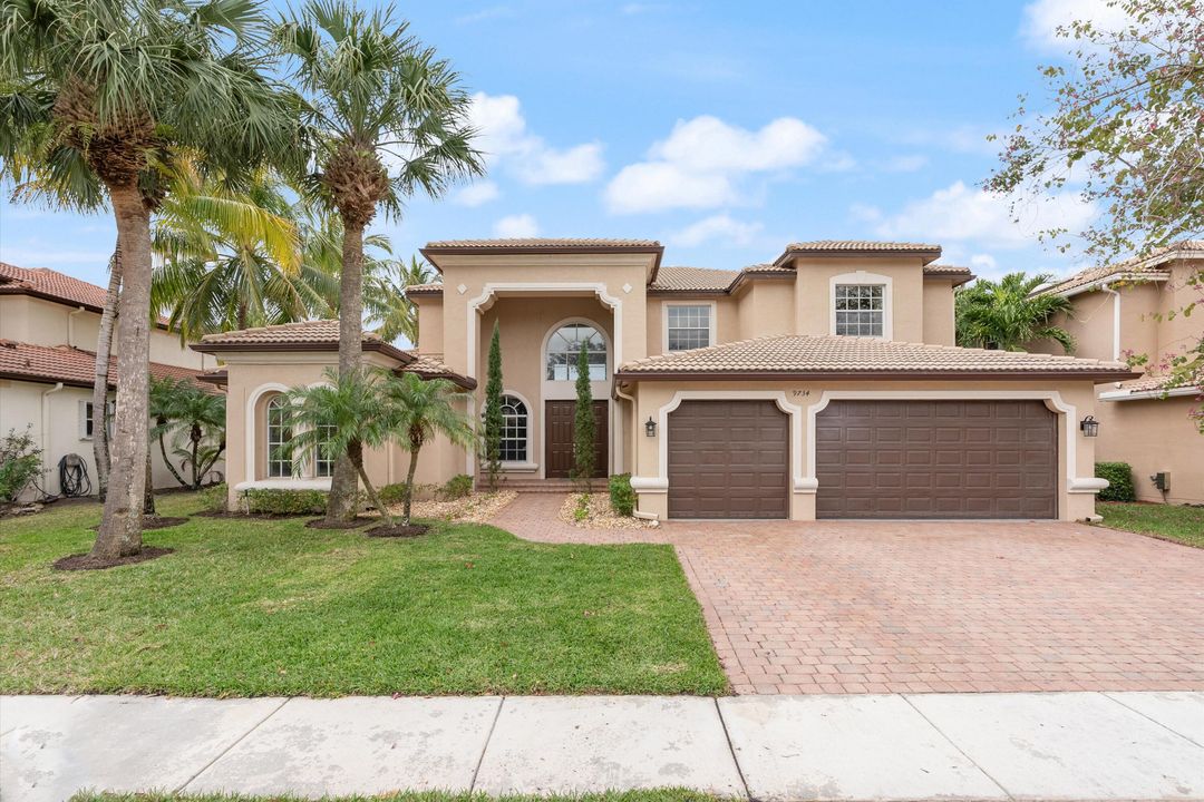 Active With Contract: $6,500 (5 beds, 4 baths, 4025 Square Feet)