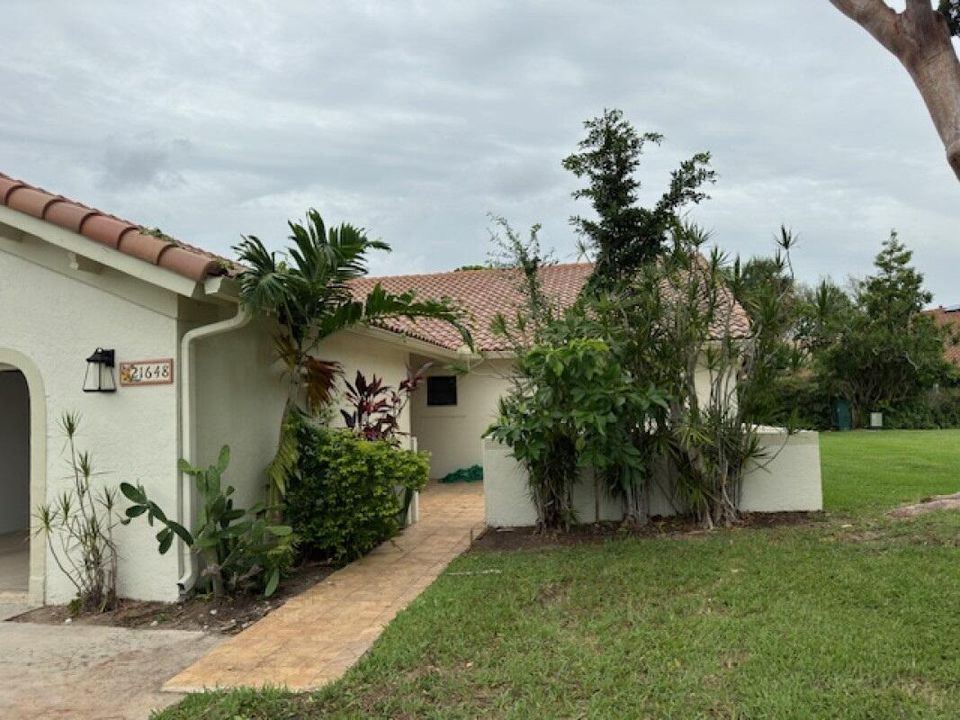 Recently Rented: $3,350 (3 beds, 2 baths, 1460 Square Feet)