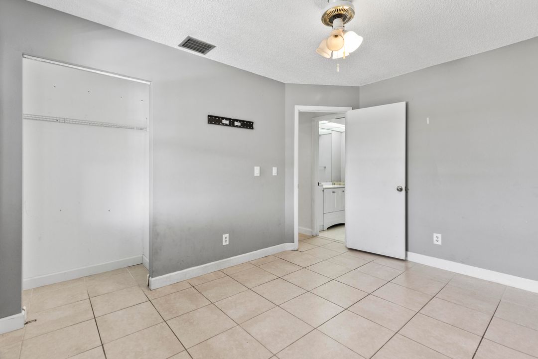 For Sale: $182,500 (2 beds, 2 baths, 1021 Square Feet)