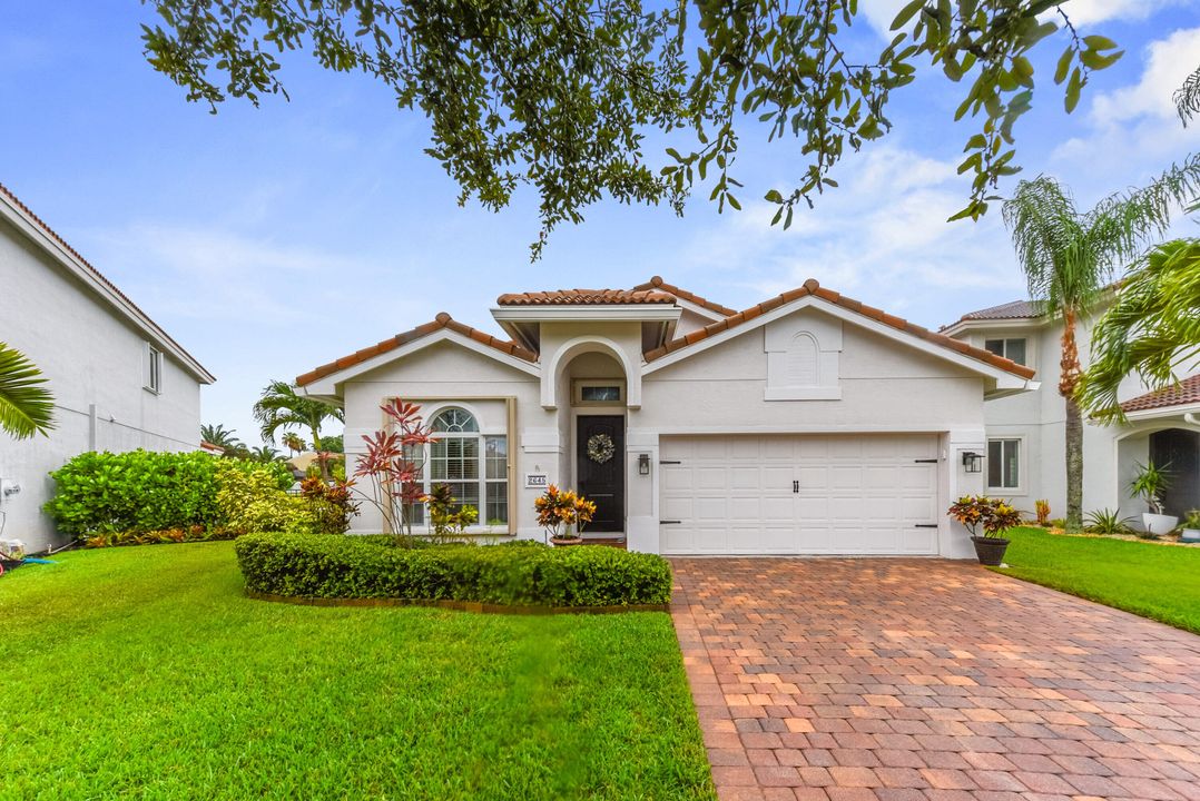 Active With Contract: $499,000 (3 beds, 2 baths, 1766 Square Feet)