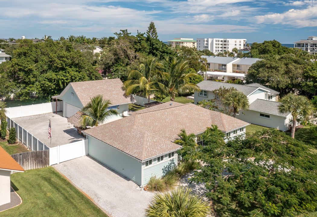 For Sale: $1,750,000 (3 beds, 3 baths, 1868 Square Feet)