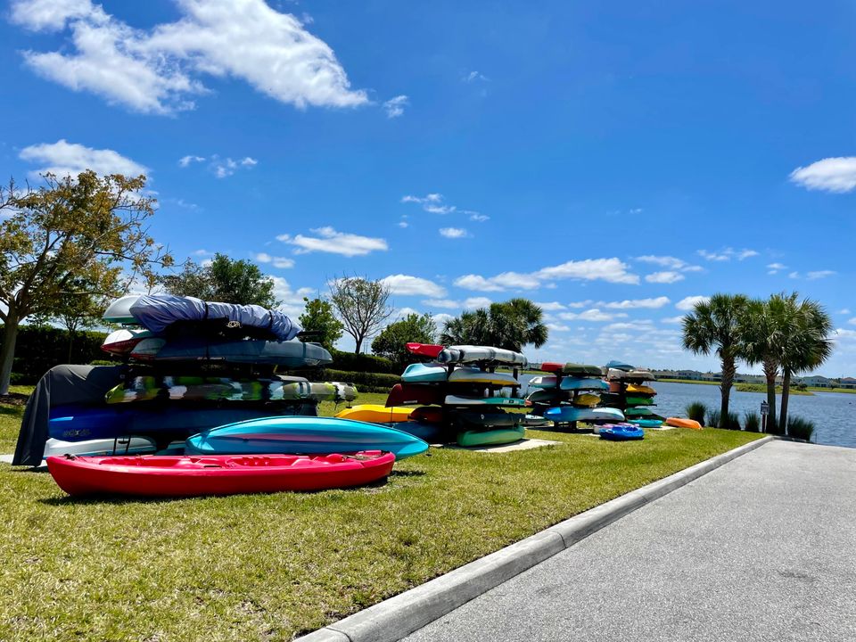 Active With Contract: $650,000 (4 beds, 3 baths, 2373 Square Feet)