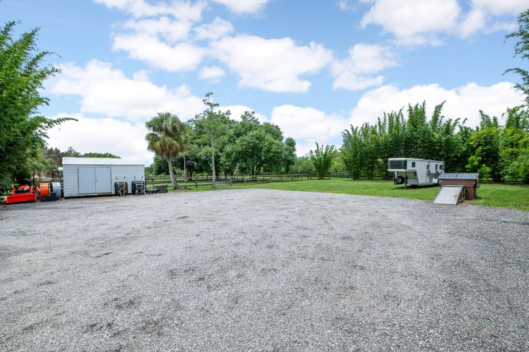 For Sale: $2,349,000 (3 beds, 3 baths, 2313 Square Feet)