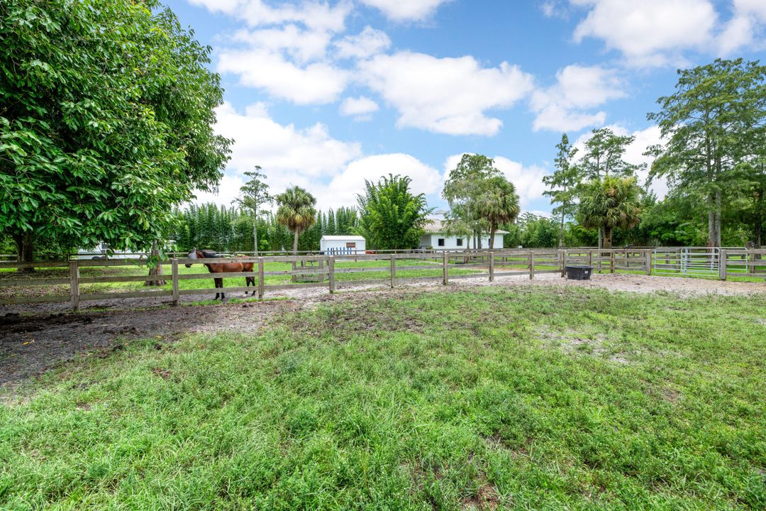 For Sale: $2,349,000 (3 beds, 3 baths, 2313 Square Feet)