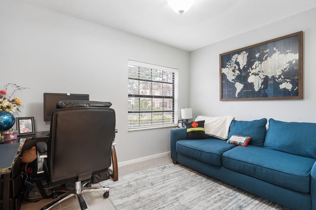 Active With Contract: $278,000 (2 beds, 2 baths, 1131 Square Feet)