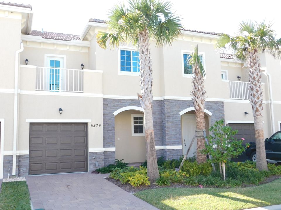 Recently Sold: $424,900 (3 beds, 2 baths, 1770 Square Feet)