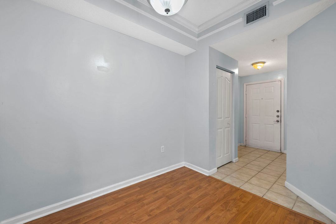 Active With Contract: $2,300 (2 beds, 2 baths, 1258 Square Feet)