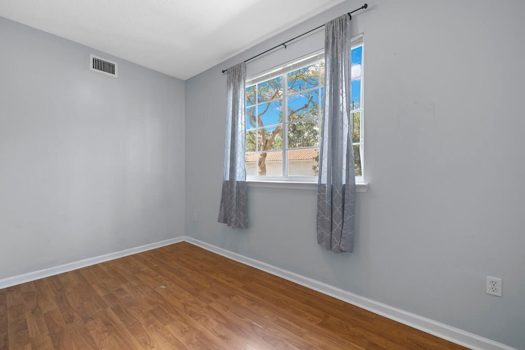 Active With Contract: $2,300 (2 beds, 2 baths, 1258 Square Feet)