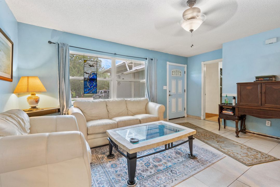 Active With Contract: $365,000 (4 beds, 2 baths, 1330 Square Feet)