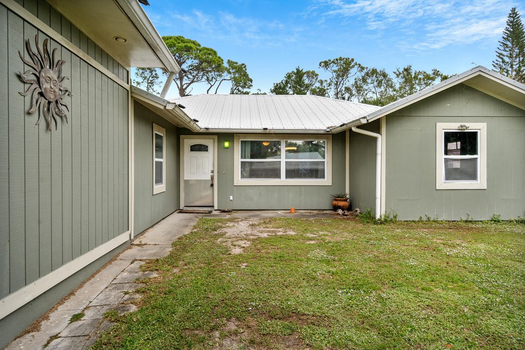 Active With Contract: $365,000 (4 beds, 2 baths, 1330 Square Feet)