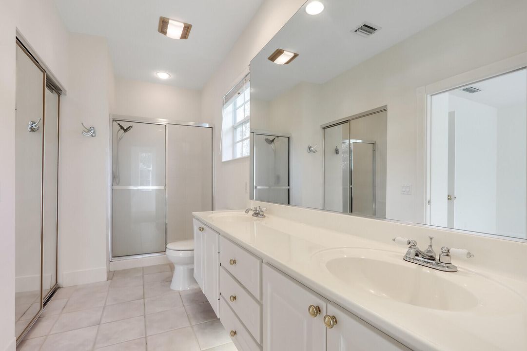 Active With Contract: $3,395 (3 beds, 2 baths, 1413 Square Feet)