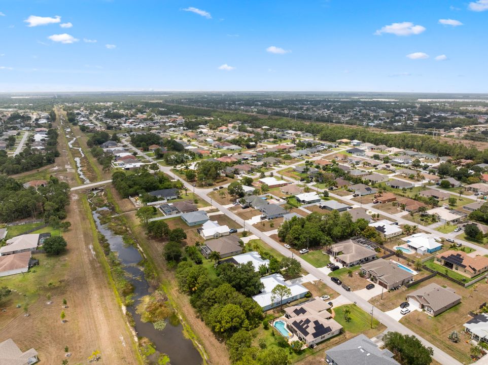 Active With Contract: $449,900 (3 beds, 2 baths, 2338 Square Feet)