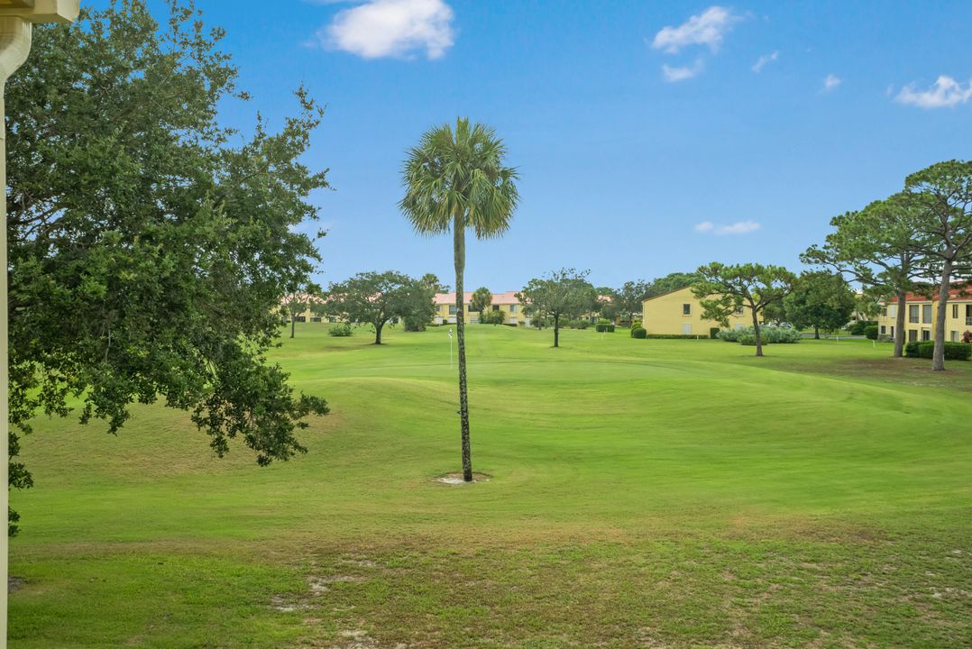 Active With Contract: $225,000 (3 beds, 2 baths, 1460 Square Feet)