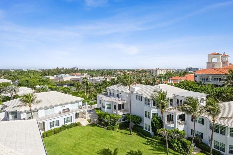 For Sale: $2,800,000 (2 beds, 2 baths, 1753 Square Feet)