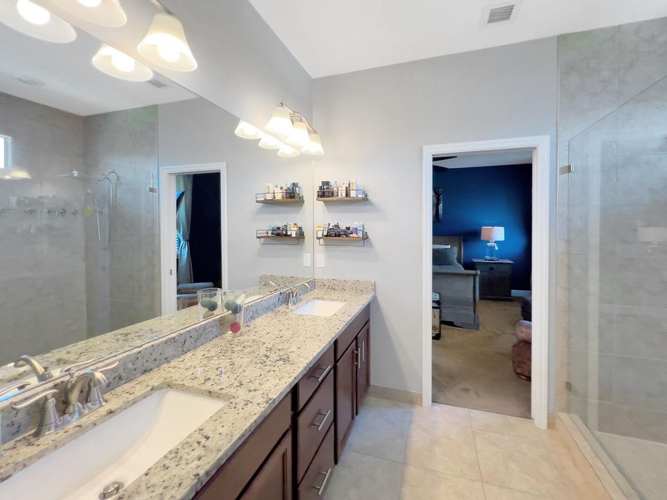 Active With Contract: $767,500 (4 beds, 2 baths, 2384 Square Feet)