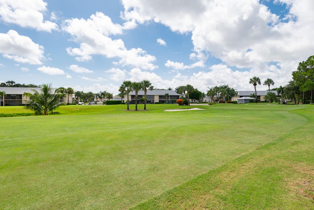 Active With Contract: $600,000 (3 beds, 2 baths, 1351 Square Feet)