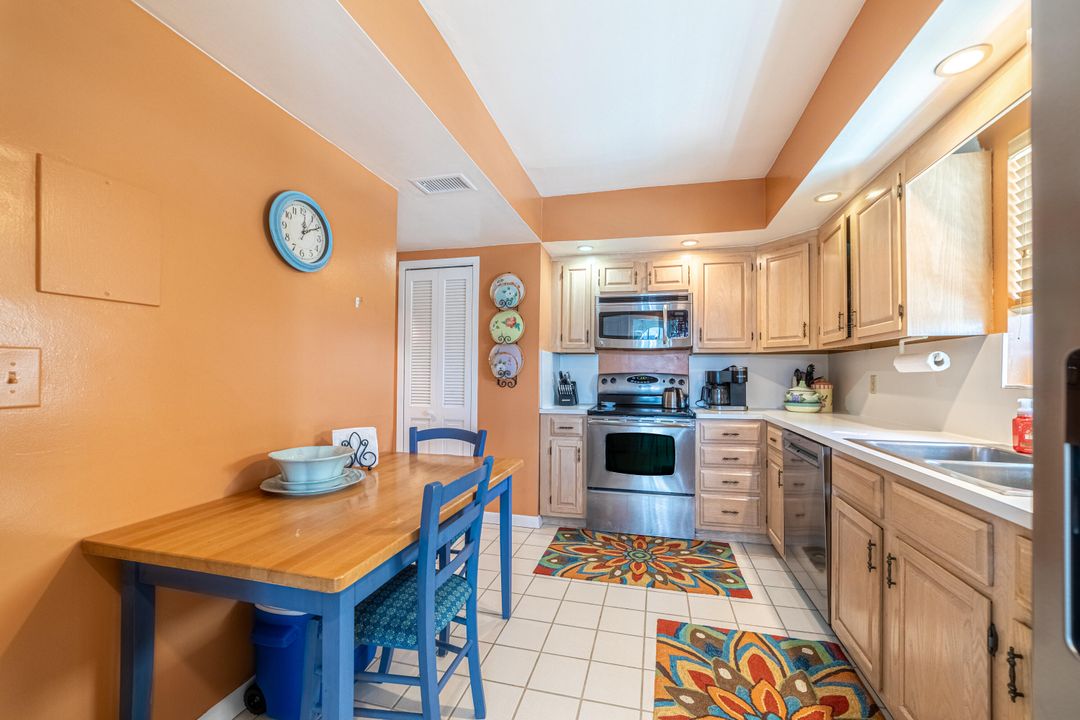 Active With Contract: $8,500 (2 beds, 2 baths, 1395 Square Feet)