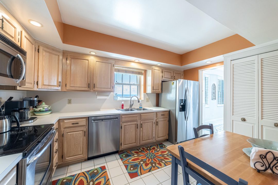 Active With Contract: $8,500 (2 beds, 2 baths, 1395 Square Feet)