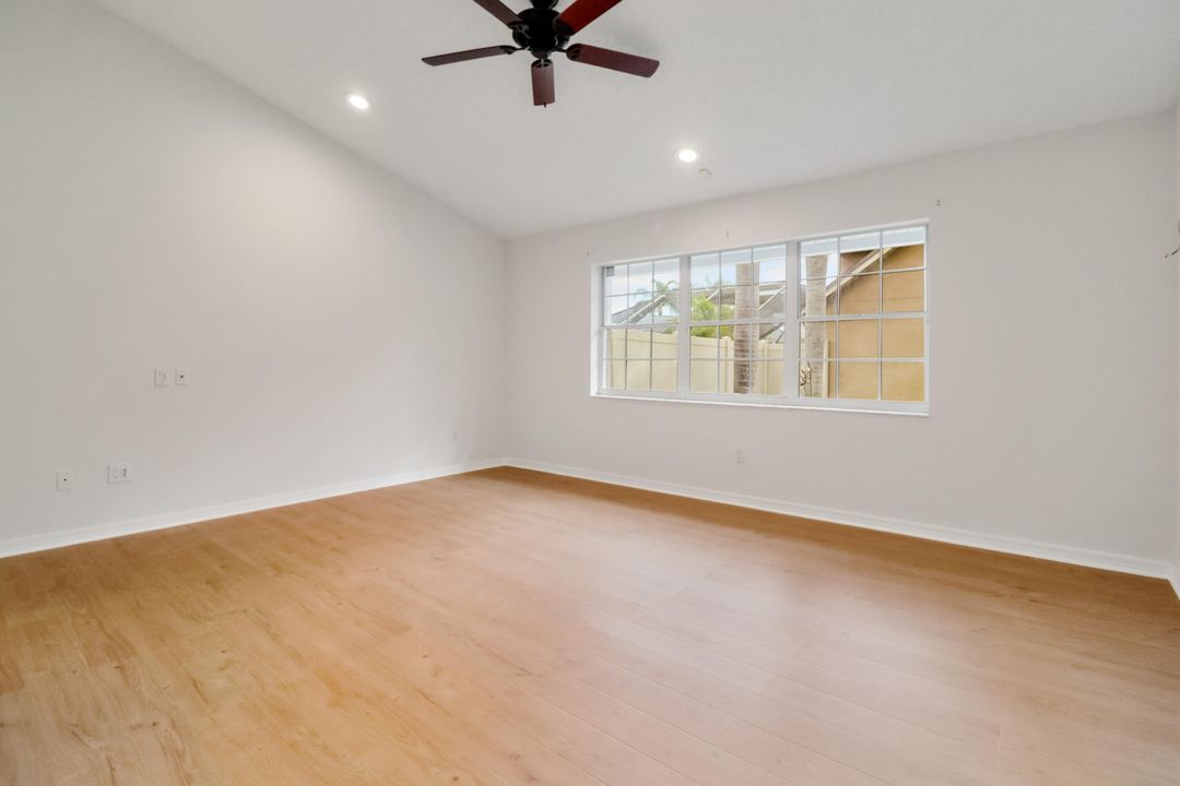 Active With Contract: $3,500 (3 beds, 2 baths, 2041 Square Feet)