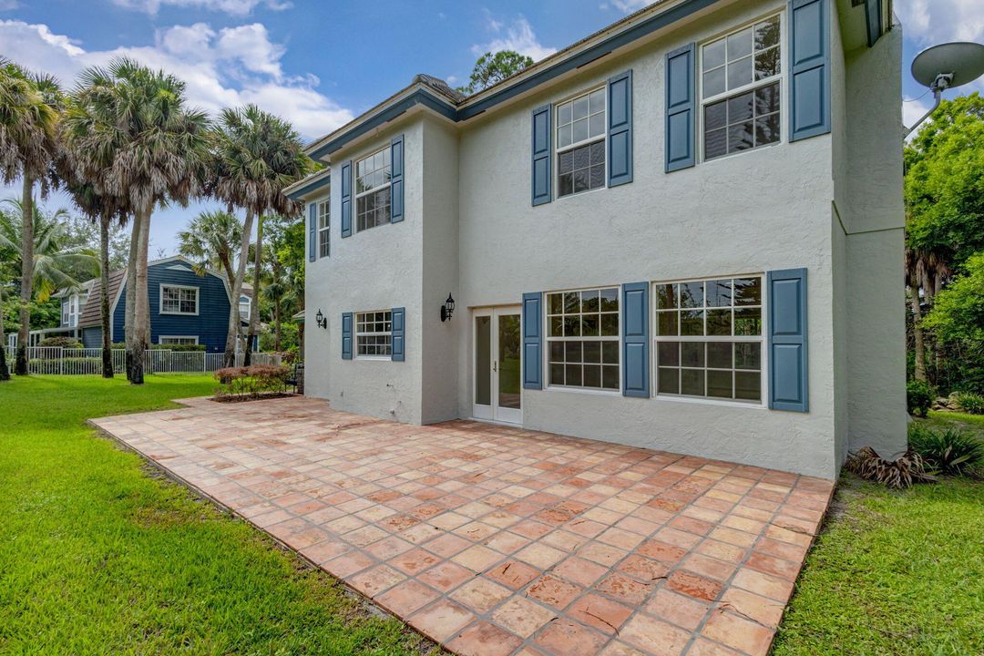 Active With Contract: $825,000 (4 beds, 2 baths, 2776 Square Feet)