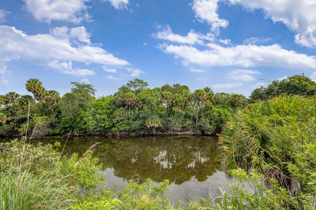 Active With Contract: $825,000 (4 beds, 2 baths, 2776 Square Feet)