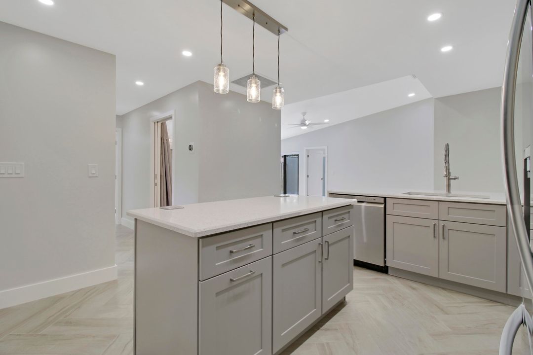 Active With Contract: $399,000 (3 beds, 2 baths, 1380 Square Feet)