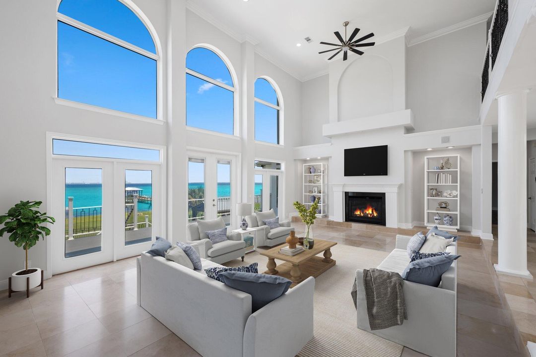 Active With Contract: $1,950,000 (6 beds, 4 baths, 5626 Square Feet)