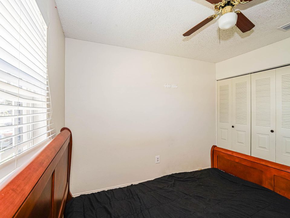 For Sale: $269,000 (3 beds, 2 baths, 1016 Square Feet)