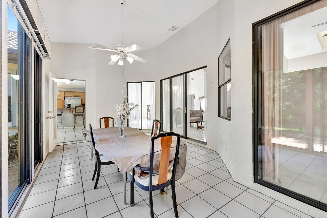 Active With Contract: $295,000 (3 beds, 2 baths, 2184 Square Feet)